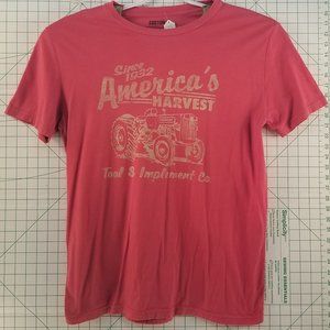 Custom '77 Pink  "America's Harvest" Graphic Tee Large